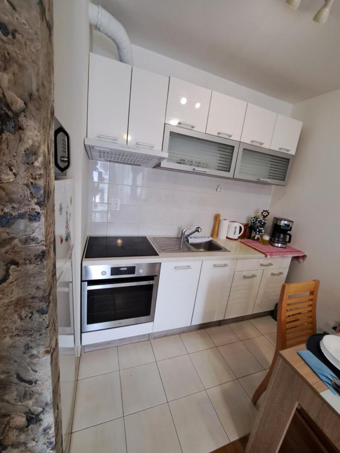 Mariposa, Apartment With Balcony, Private Parking In The Garage, Near The Biggest Shopping Center Mall Of Сплит Экстерьер фото