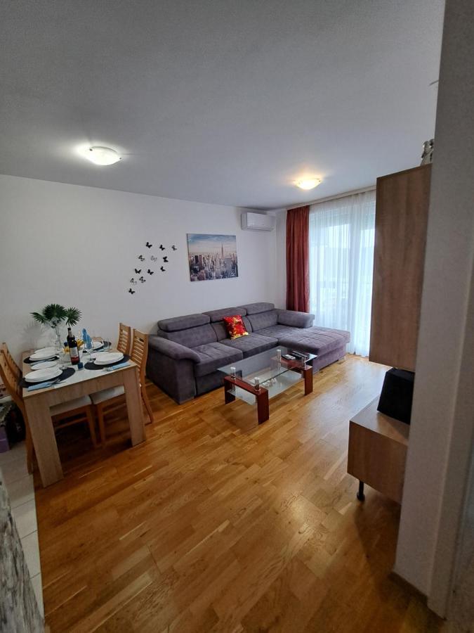 Mariposa, Apartment With Balcony, Private Parking In The Garage, Near The Biggest Shopping Center Mall Of Сплит Экстерьер фото